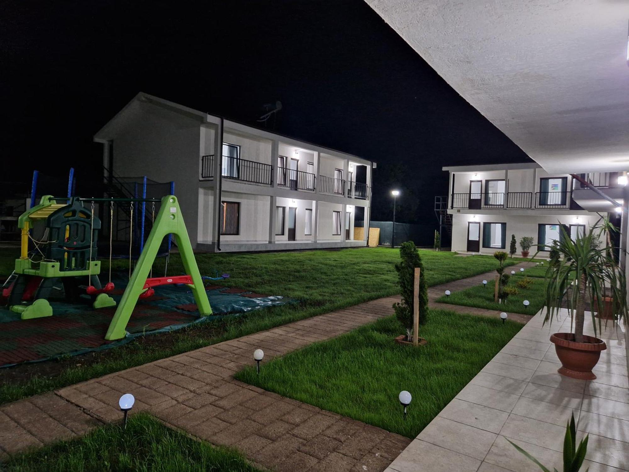 Complex Turistic N&S Hotel Două Mai Екстериор снимка