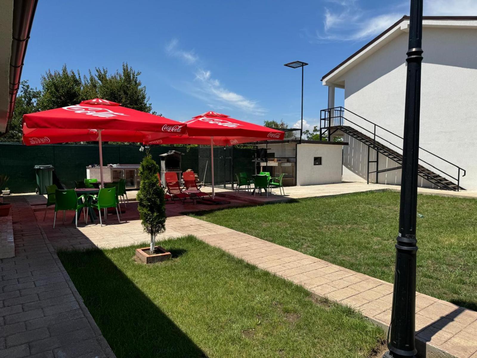Complex Turistic N&S Hotel Două Mai Екстериор снимка