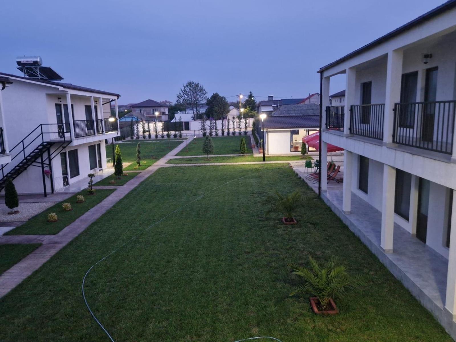 Complex Turistic N&S Hotel Două Mai Екстериор снимка